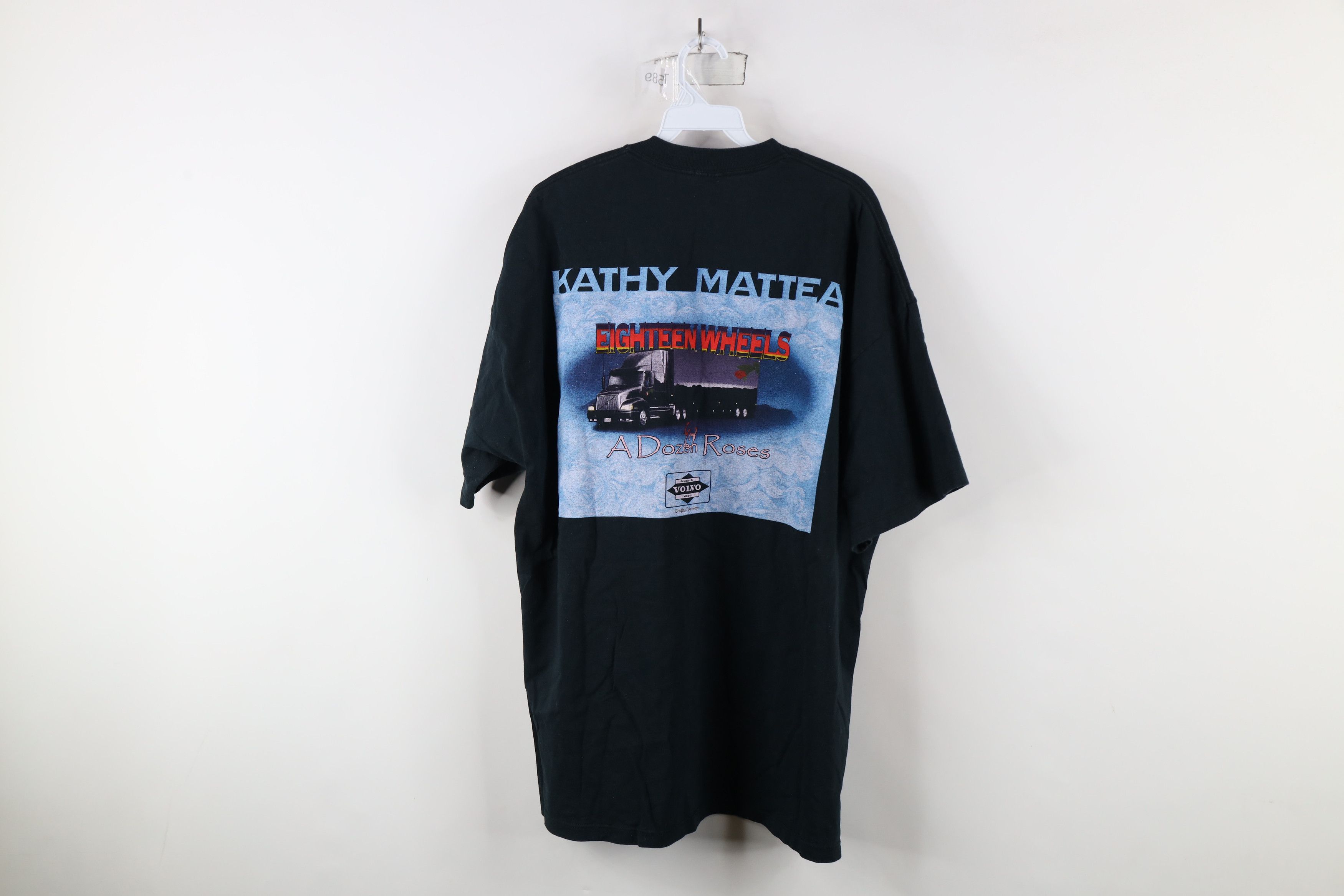 Vintage Vintage 80s Volvo Mattea Eighteen Wheels Dozen Roses T-Shirt Size US XXL / EU 58 / 5 - 11 Thumbnail