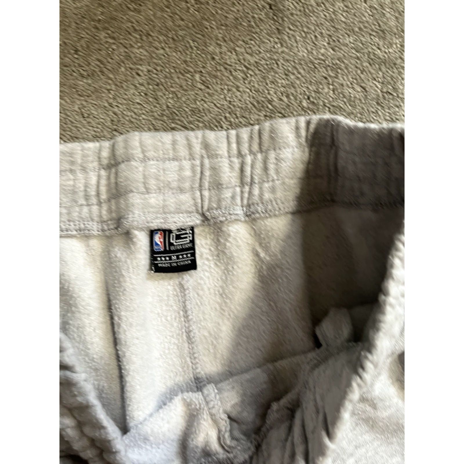 NBA NBA Philadelphia 76ers Men’s Sweatpants M Gray Drawstring Athletic Pants Basketball Activewear Regular Inseam 27 in Size US 31 - 5 Thumbnail