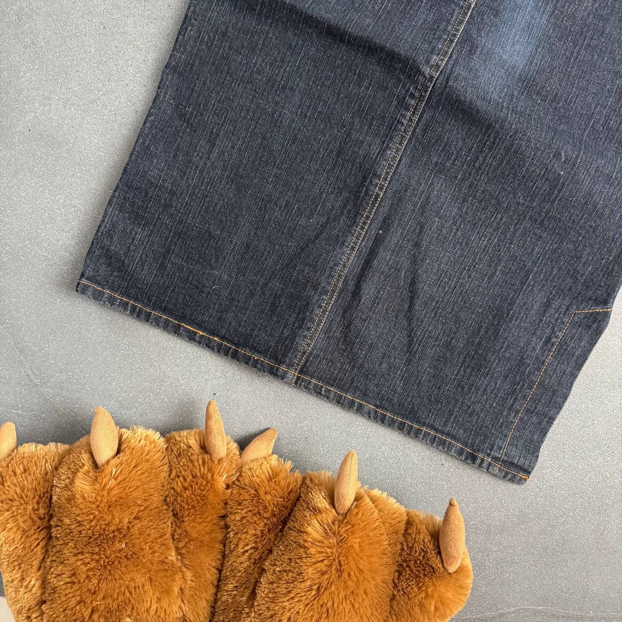 Dolce & Gabbana × Vintage Dolce & Gabbana Vintage Washed Denim Midi Skirt Size 26" / US 2 / IT 38 - 10 Thumbnail