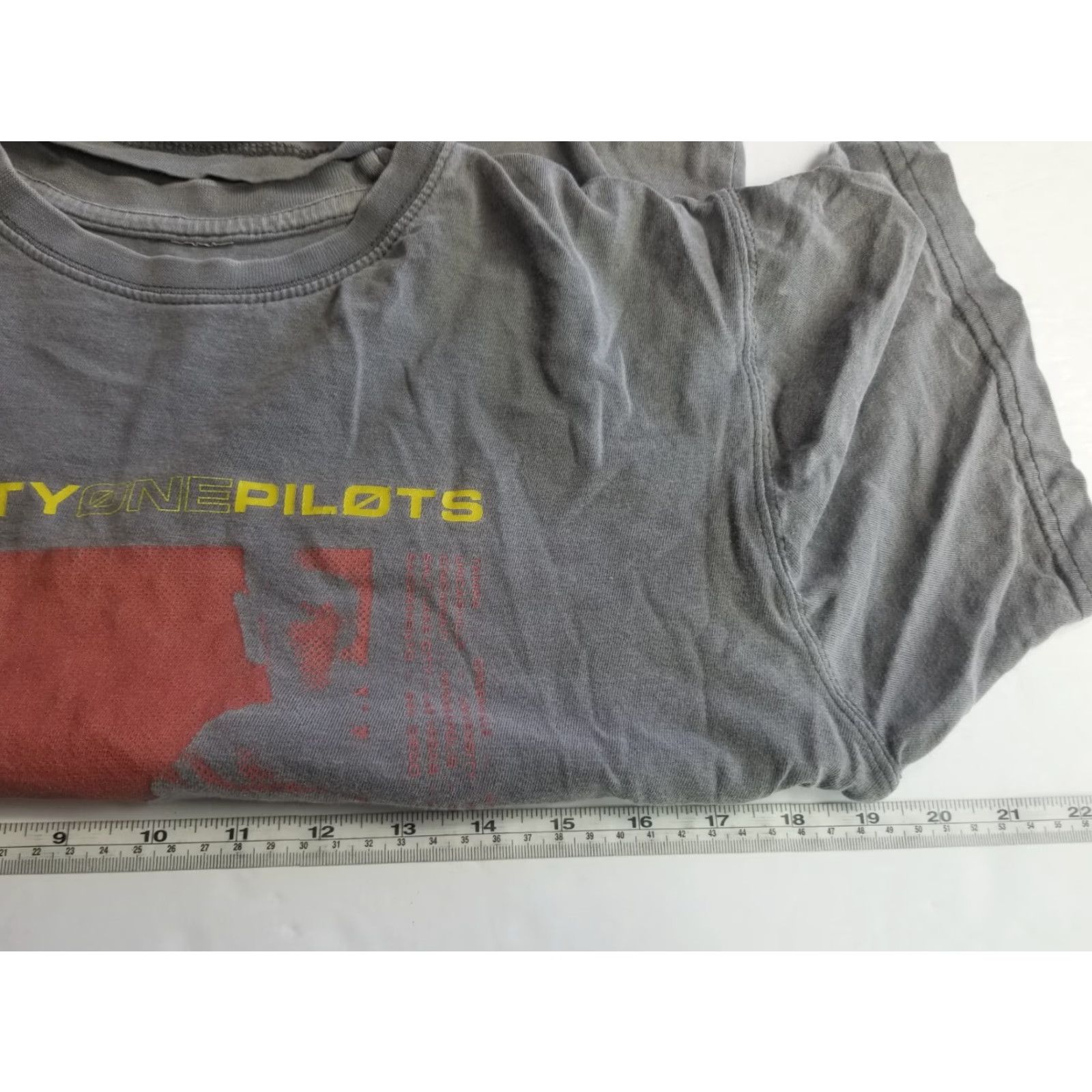 Vintage Twenty One 21 Pilots Shirt Short Sleeve The Bandito Tour 2019 Gray Size S Mens Crew Neck Cotton Logo Limited Edition Size US S / EU 44-46 / 1 - 4 Thumbnail