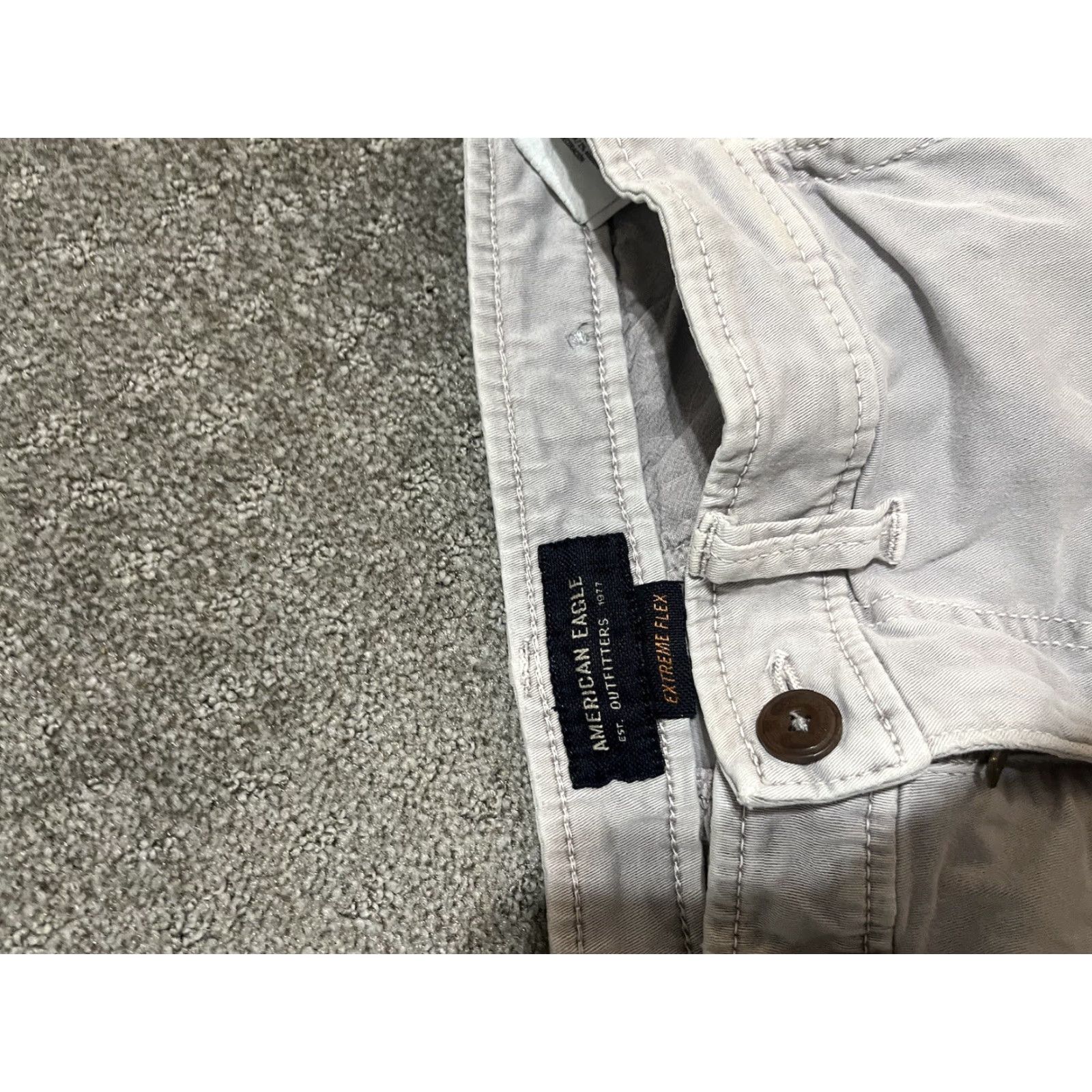 American Eagle Outfitters American Eagle Shorts Mens Size 28 Gray Chino Twill Classic Fit Size US 28 / EU 44 - 3 Thumbnail