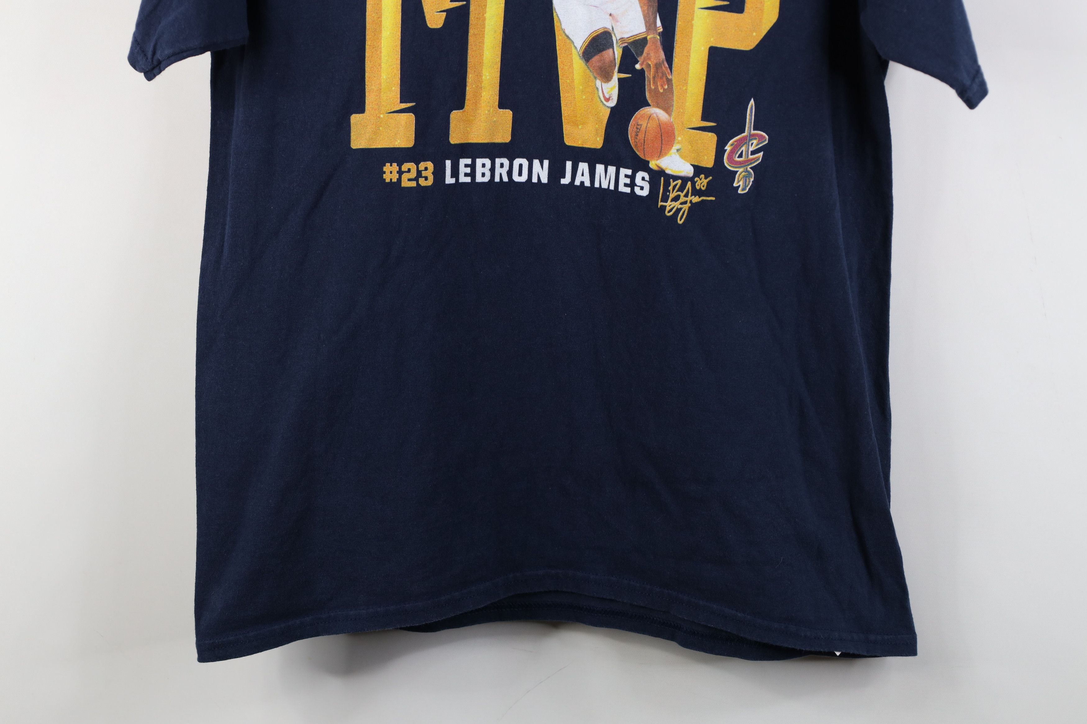 Vintage Vintage Y2K Finals Lebron James Basketball T-Shirt Blue Size US S / EU 44-46 / 1 - 3 Thumbnail