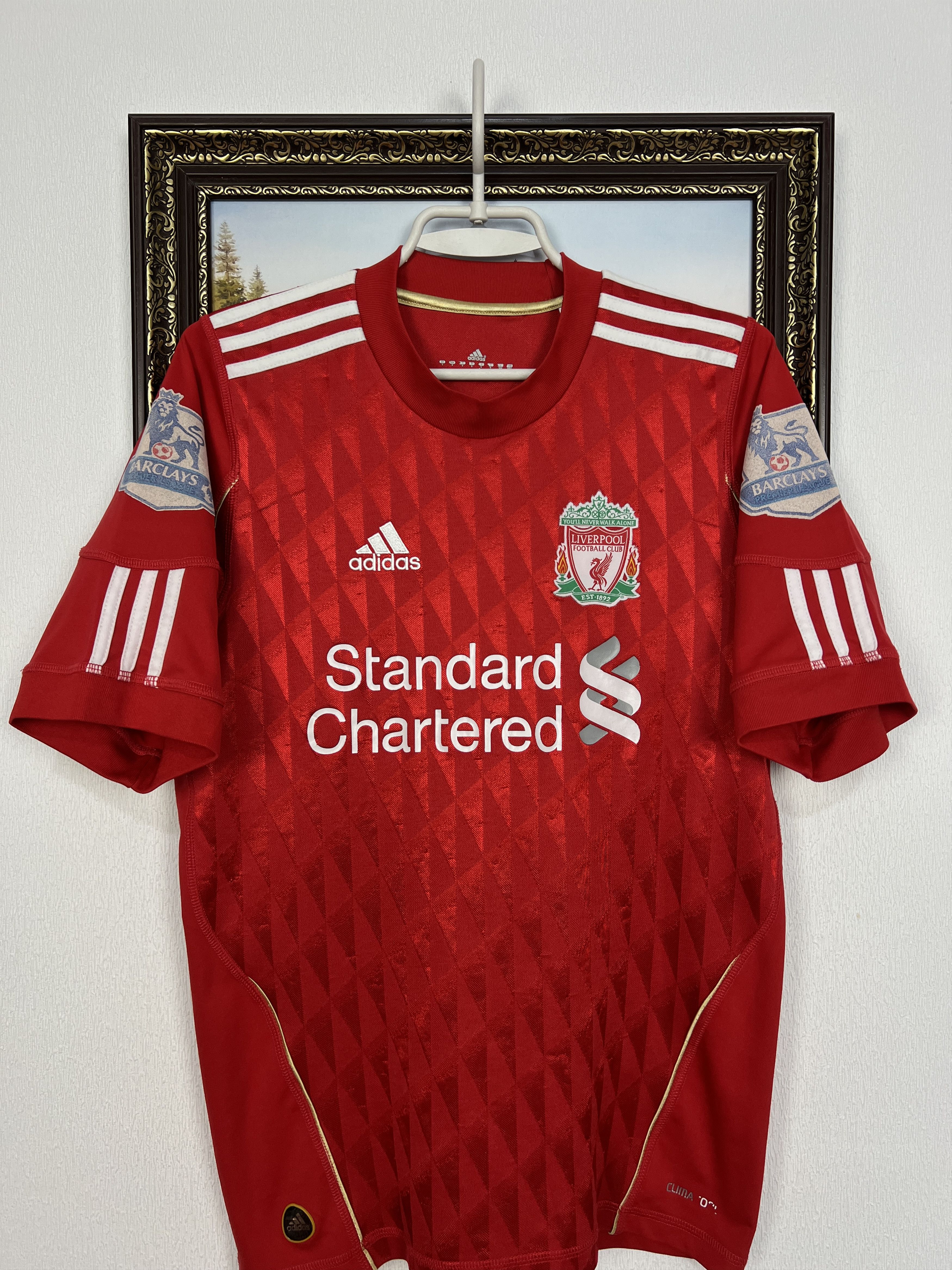 Adidas Liverpool Home football shirt 2010 Soccer #8 Gerrard Jersey Size US S / EU 44-46 / 1 - 5 Thumbnail