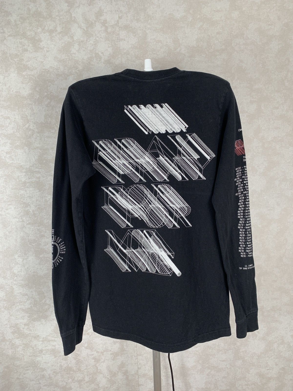 Kendrick Lamar × Top Dawg Entertainment Kendrick Lamar Damn Tour 2017 Long Sleeve Size US S / EU 44-46 / 1 - 3 Thumbnail