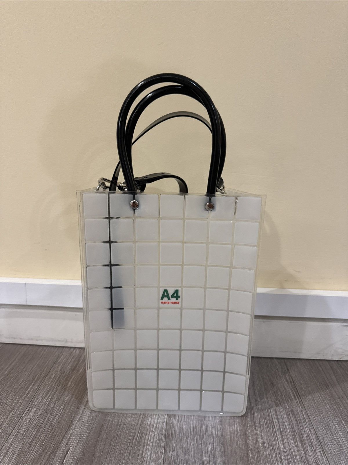 Nana-nana A4 PVC bag white