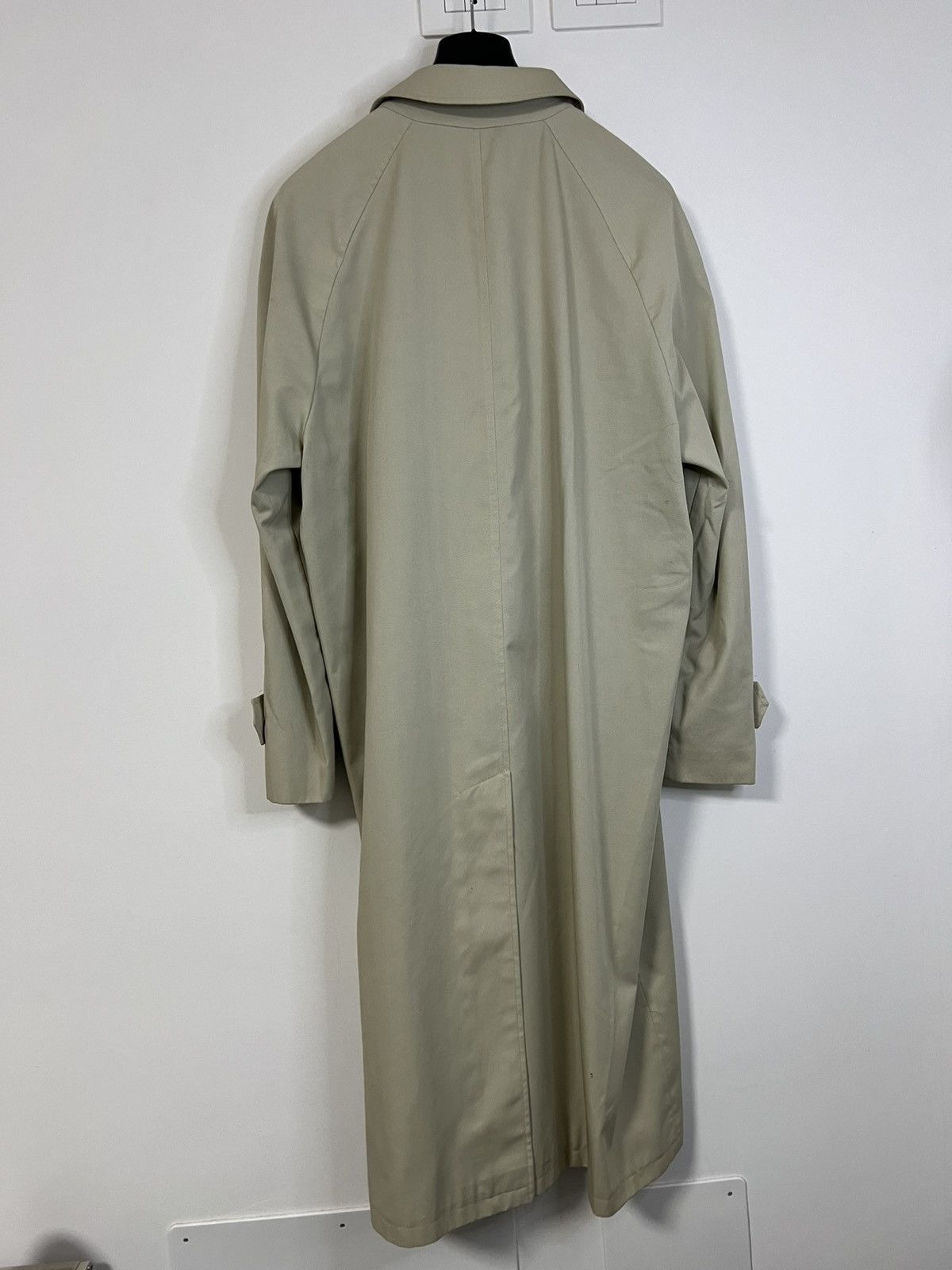 Yves Saint Laurent Yves saint laurent trench coat L/XL beige Size US XL / EU 56 / 4 - 3 Thumbnail