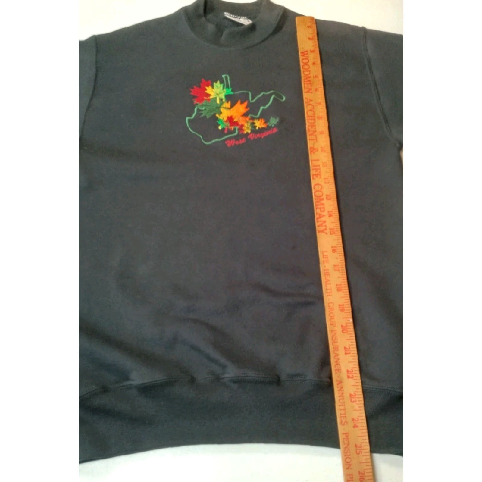 Vintage VINTAGE West Virginia Sweatshirt Men S Black Crew Neck Pullover Embroidered Nature Fall Leaves WV Small Size US S / EU 44-46 / 1 - 6 Thumbnail