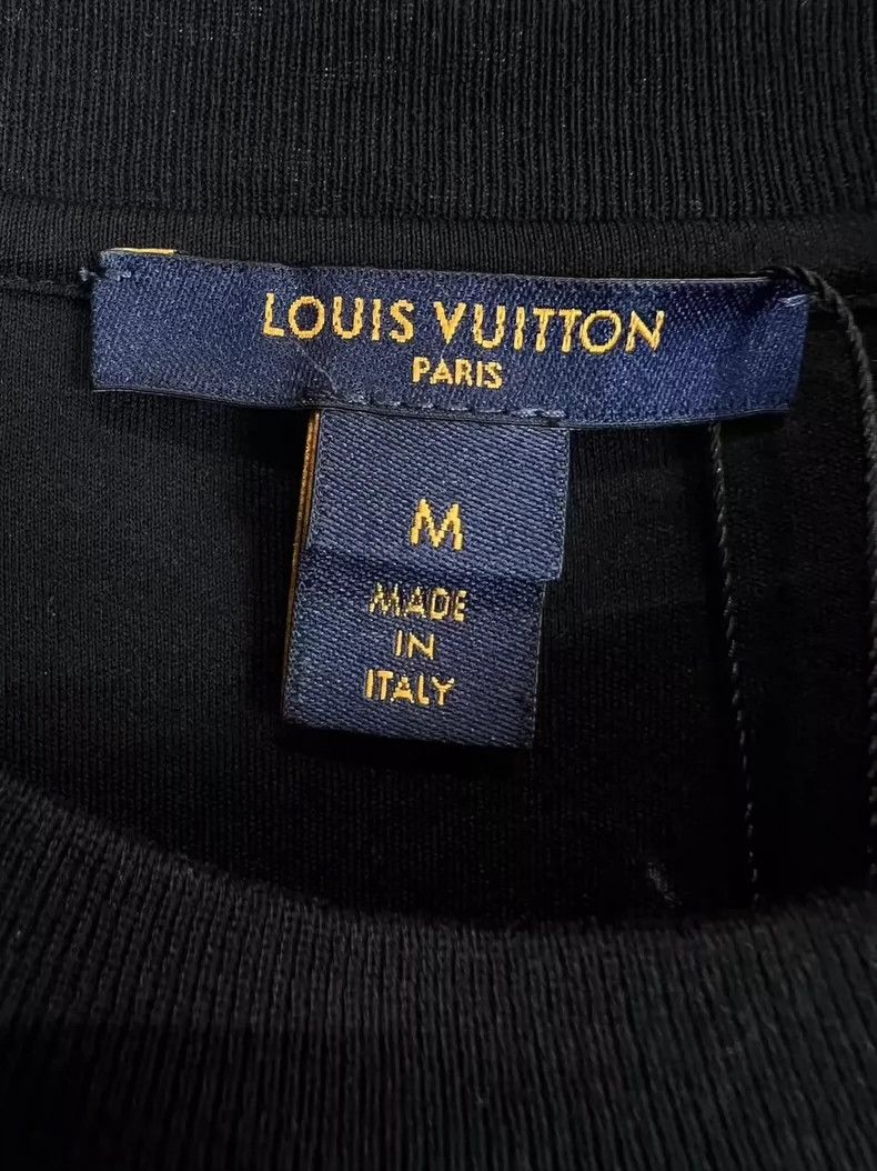 Louis Vuitton louis vuitton LOGO short sleeve 2501-Nextarrow Size US M / EU 48-50 / 2 - 4 Thumbnail