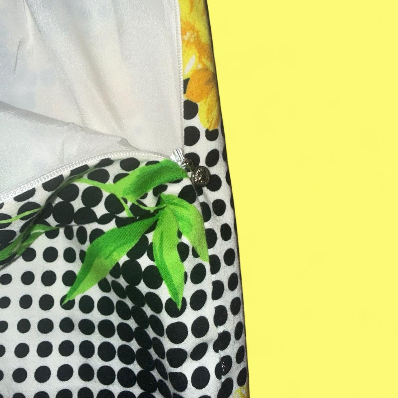 Versace Jeans Couture 2000s Versace Jeans Floral Mini Skirt Size 26" / US 2 / IT 38 - 3 Thumbnail