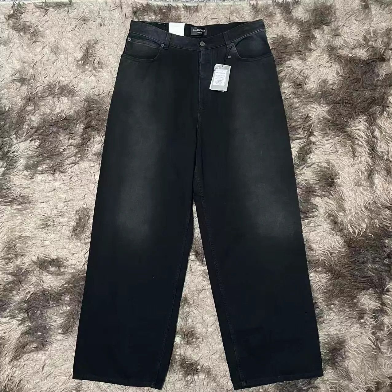 Balenciaga Balenciaga Logo Patch Straight Jeans L Size US 34 / EU 50 - 1 Thumbnail