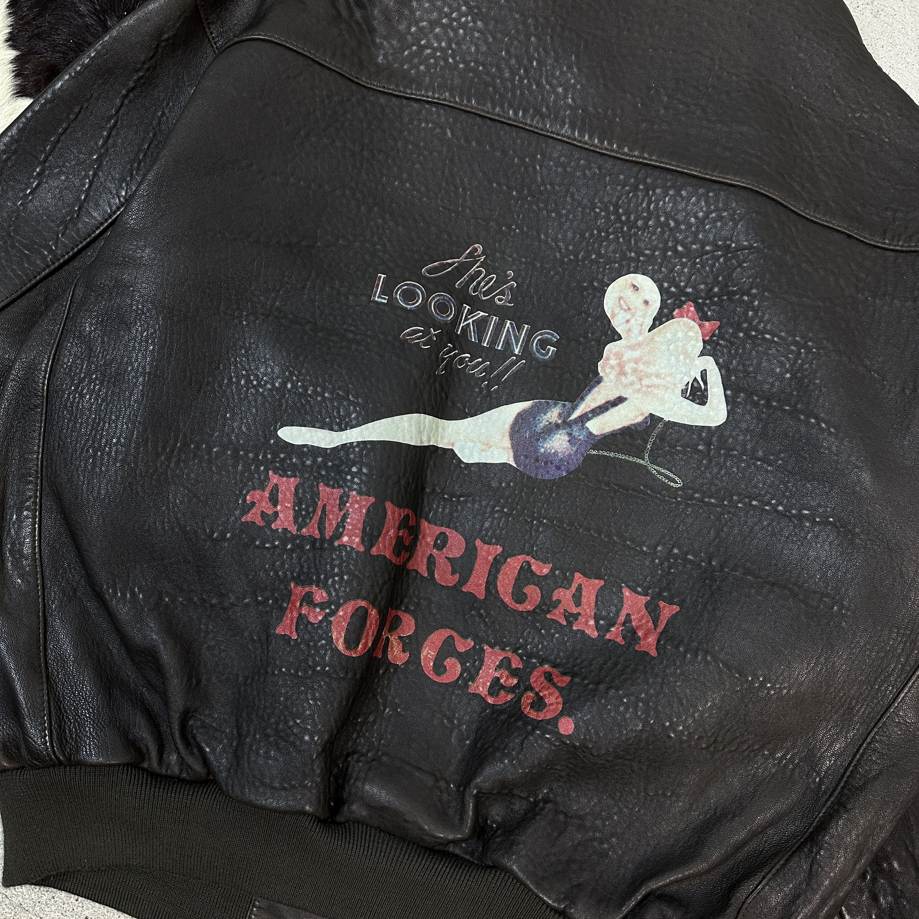 Vintage Vintage US Air Force Pinup Girl Leather Jacket Size US M / EU 48-50 / 2 - 3 Thumbnail