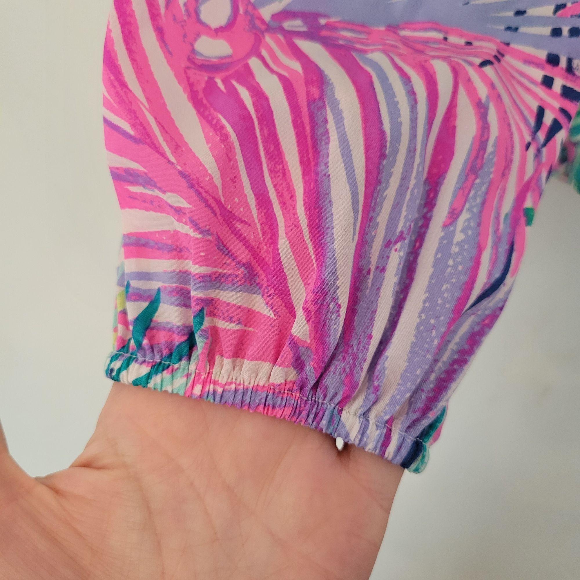 Lilly Pulitzer Lilly Pulitzer Off Shoulder Tropical Print Top XS Silk ADIRA Size XS / US 0-2 / IT 36-38 - 5 Thumbnail