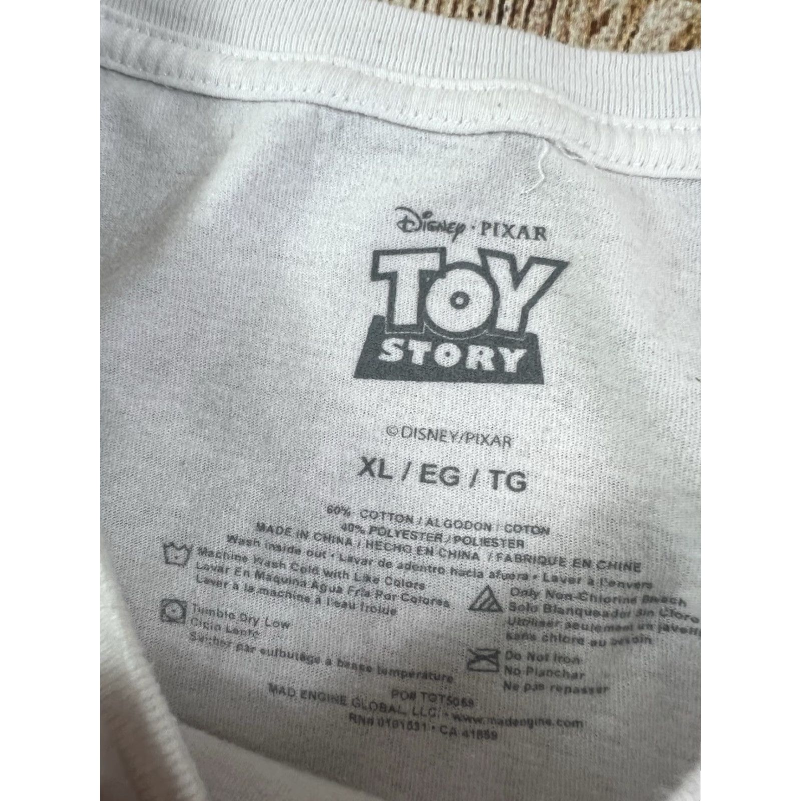 Disney VINTAGE Disney Pixar Toy Story Short Sleeve White T-Shirt Size XL Men Logo Graphic Print Alien Pizza Crew Neck White Cotton Regular Classic Movie Size US XL / EU 56 / 4 - 4 Thumbnail