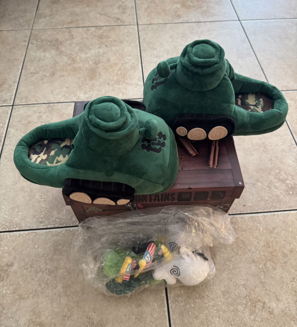 Other Really Rich KanKan Tank Tabeez Slippers Size US 9 / EU 42 - 3 Thumbnail