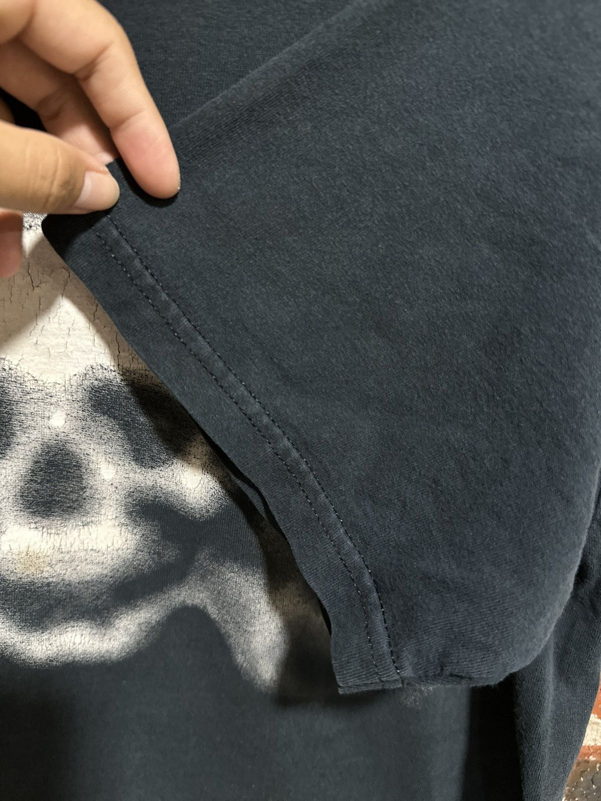 Vintage Vintage Nowheresville Ghostly Pirate Skull Faded Tee Size US L / EU 52-54 / 3 - 2 Thumbnail