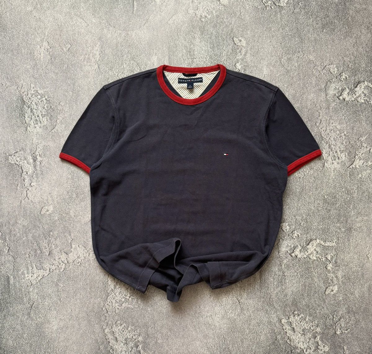 Tommy Hilfiger × Vintage Tommy Hilfiger M vintage faded tee T-shirt polo Size US M / EU 48-50 / 2 - 1 Thumbnail