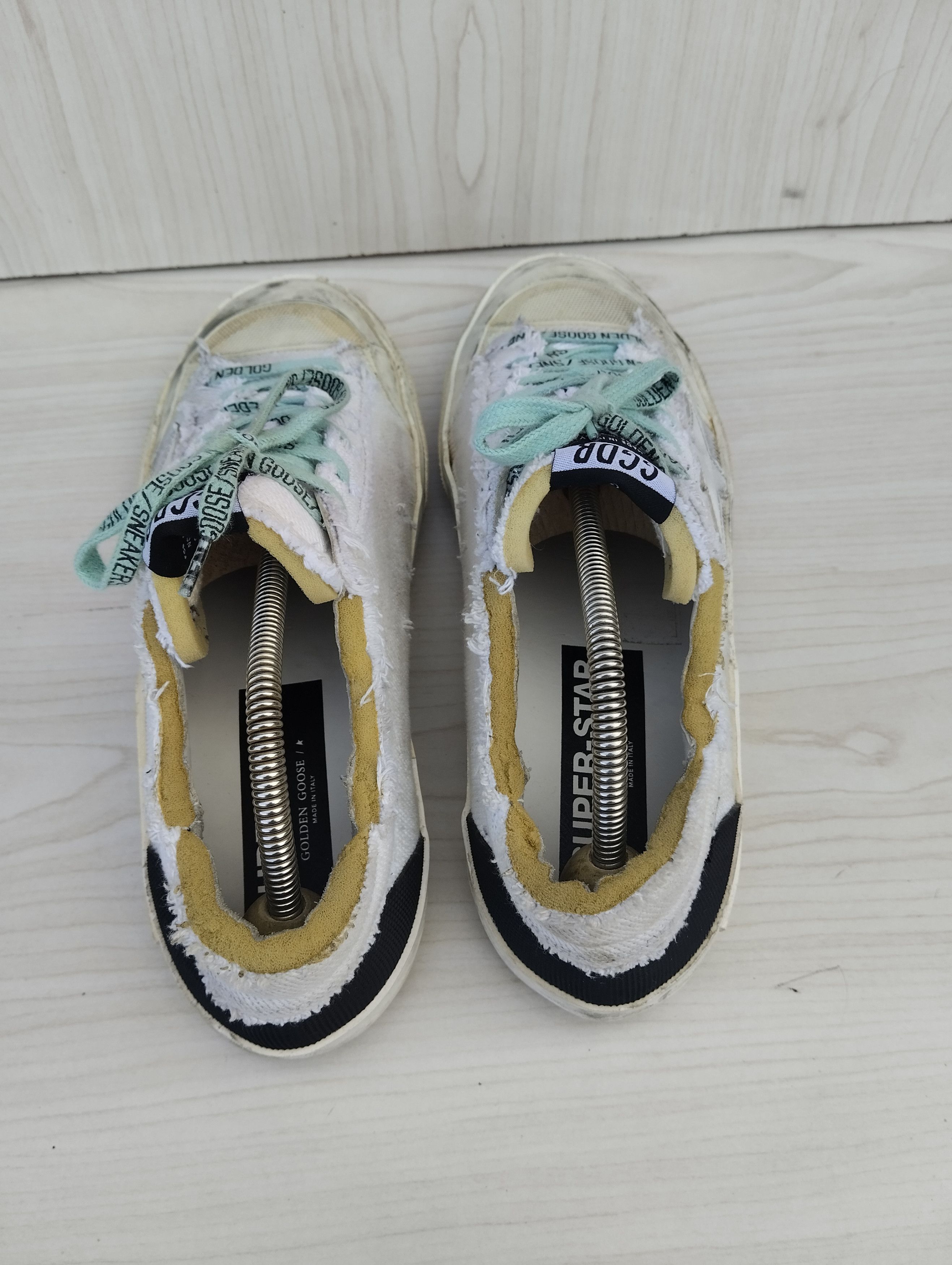 Golden Goose Golden Goose White Canvas Super Size US 9 / EU 42 - 10 Thumbnail