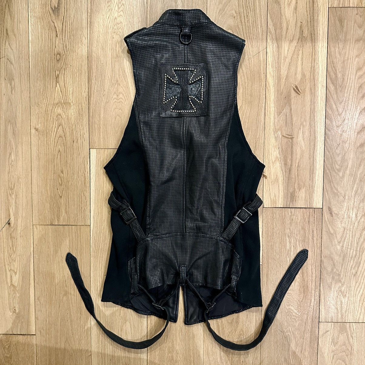 Yasuyuki Ishii Yasuyuki Ishii 1 of 1 Sample Leather Vest Size US M / EU 48-50 / 2 - 2 Thumbnail