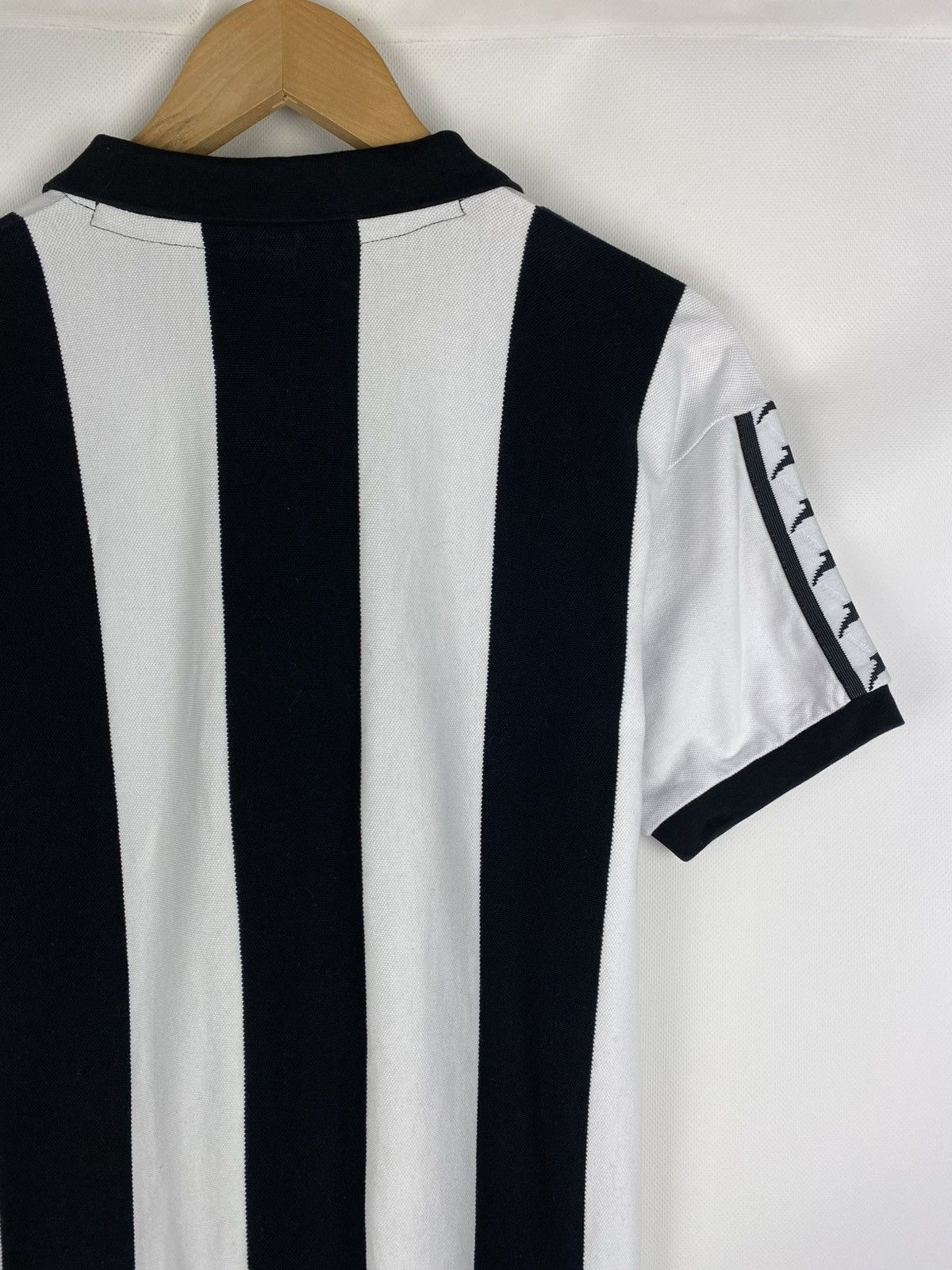 Other Bukta Newcastle United Replica Soccer Polo Shirt Jersey Size US M / EU 48-50 / 2 - 16 Thumbnail