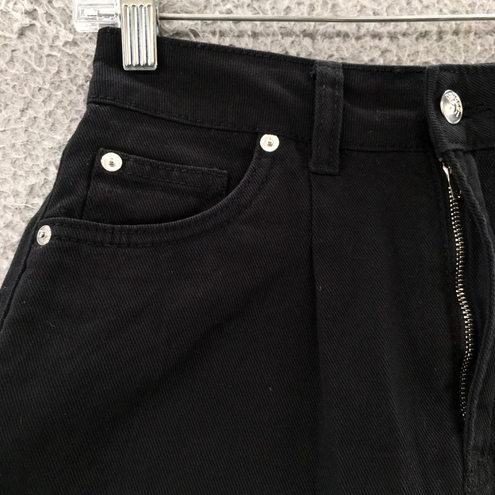 H&M Divided by H&M Mom Shorts Womens 2 Black High Rise 5 Pockets NEW Denim Cotton 26x4 Original Waist 26 in Size 26" / US 2 / IT 38 - 4 Thumbnail