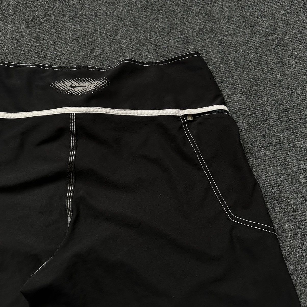 Nike VTG Nike Shorts Size 34 Y2K 00s USA Swimwear Hype Trend Size US 34 / EU 50 - 16 Thumbnail