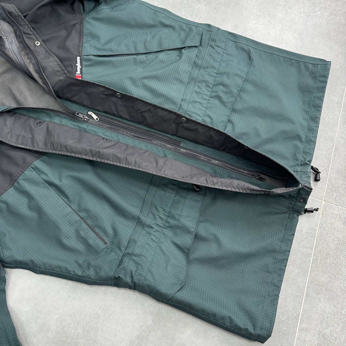 Berghaus Vintage Berghaus Extrem 7000 Gore-Tex Fabric Coat Jacket 90s Size US XL / EU 56 / 4 - 13 Thumbnail