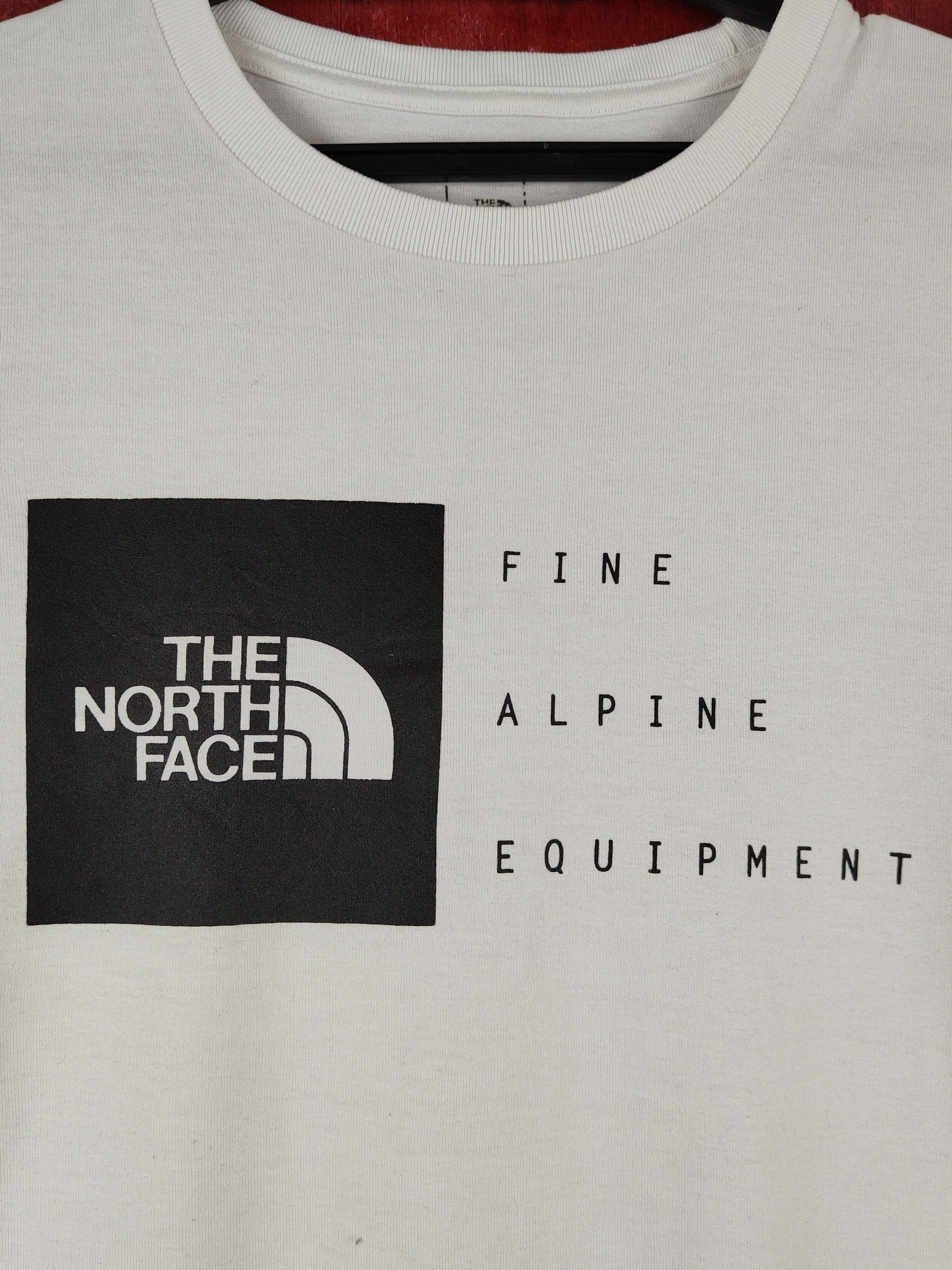 The North Face The North Face White Short Sleeve T-Shirts #S1451 Size US S / EU 44-46 / 1 - 3 Thumbnail