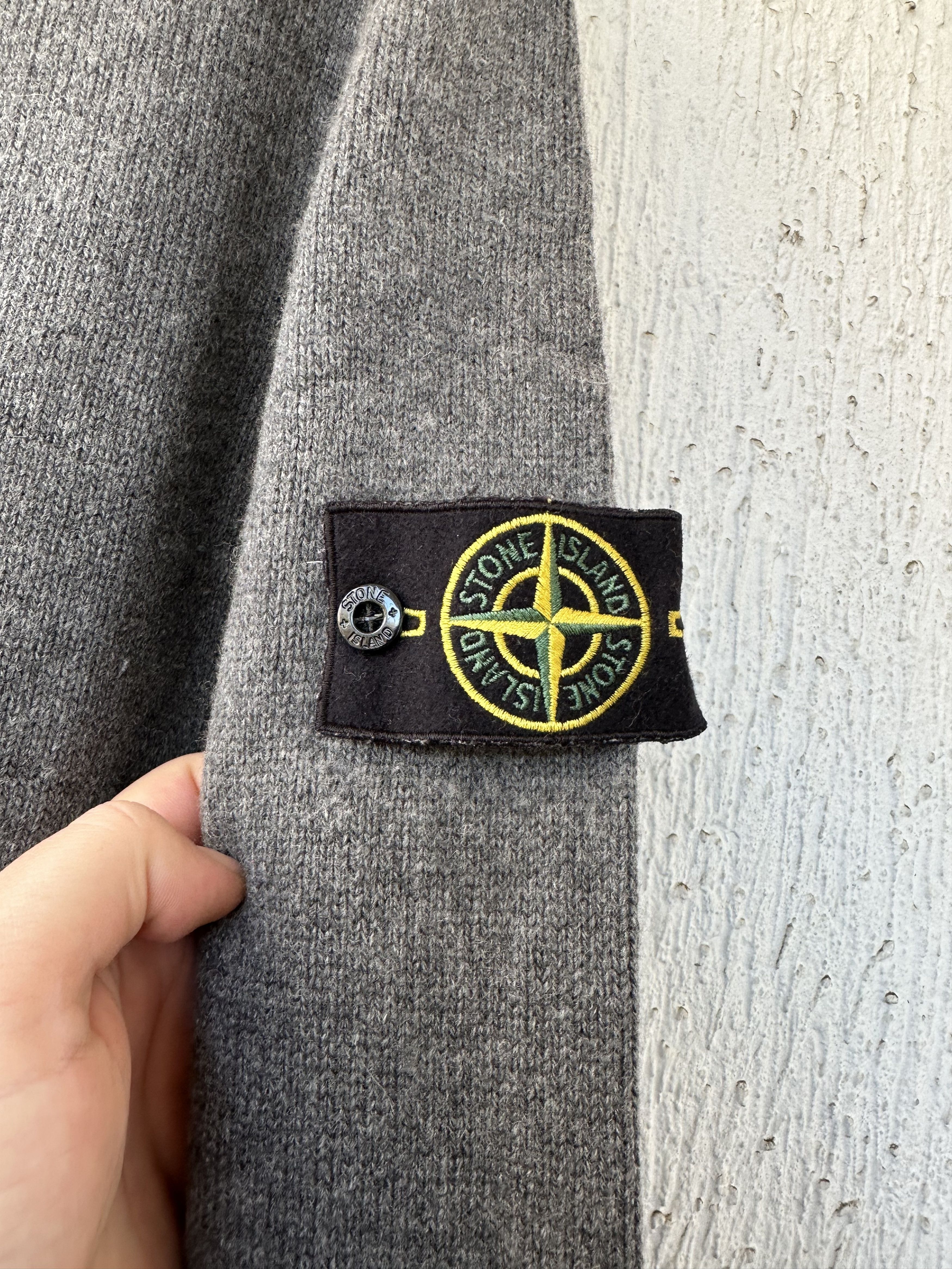 Stone Island buttoned mock neck wool cardigan Size US XXL / EU 58 / 5 - 3 Thumbnail
