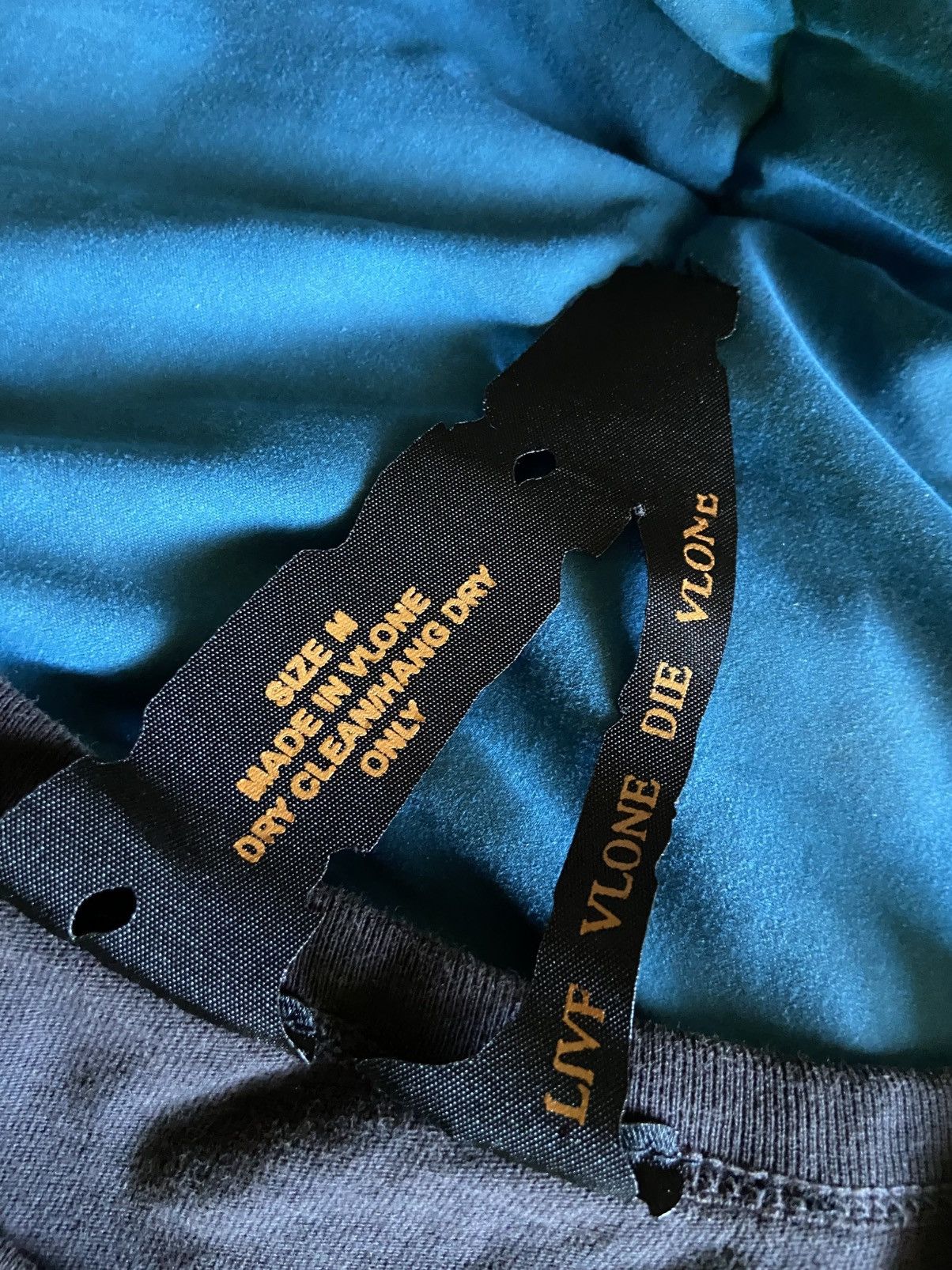 Vlone Vlone Friends Mulberry Street New York T Shirt Mens SzMedium Size US M / EU 48-50 / 2 - 5 Thumbnail