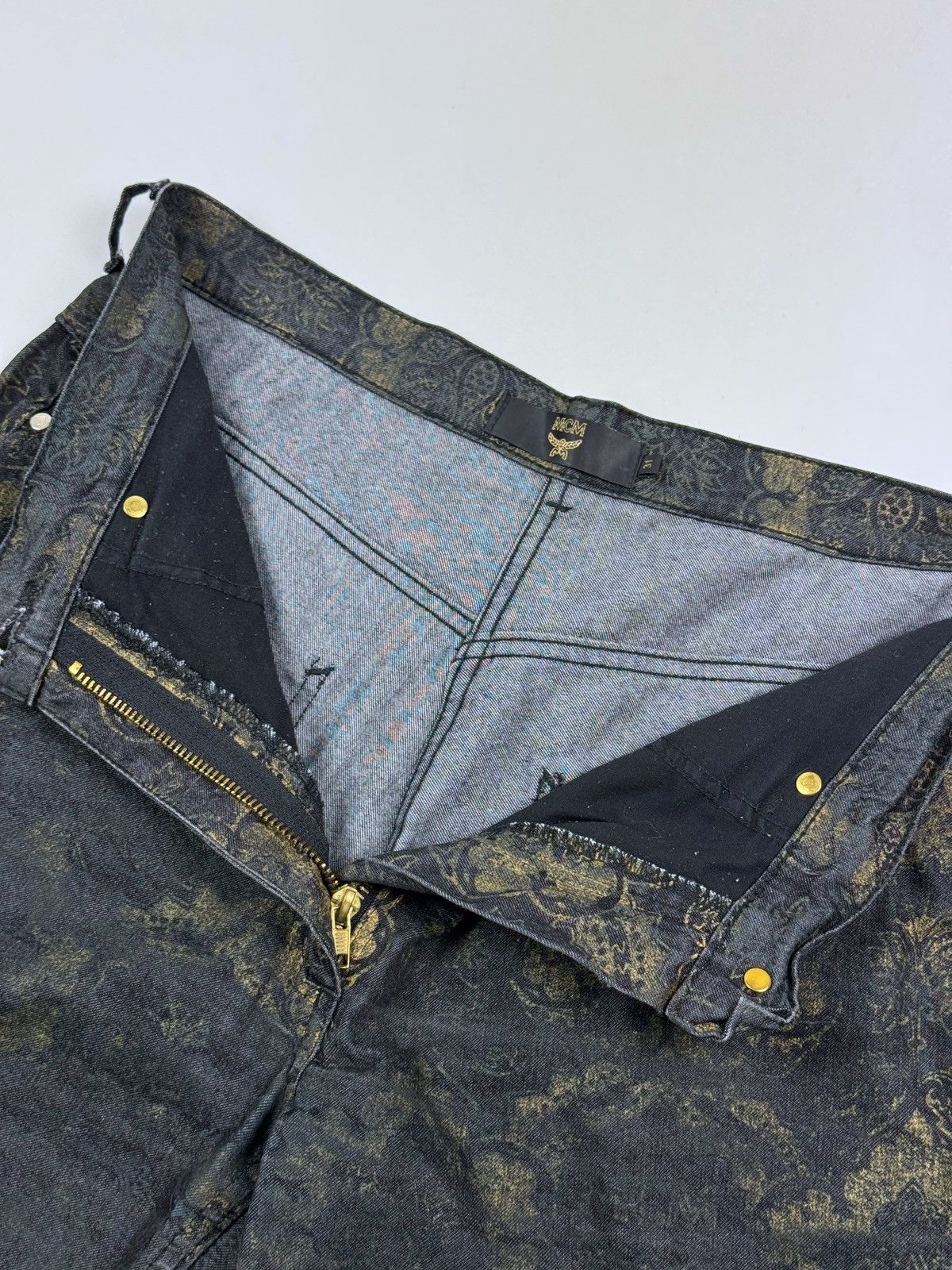 MCM Vintage Faded MCM Monogram Graphic Pants Size 31" - 10 Thumbnail