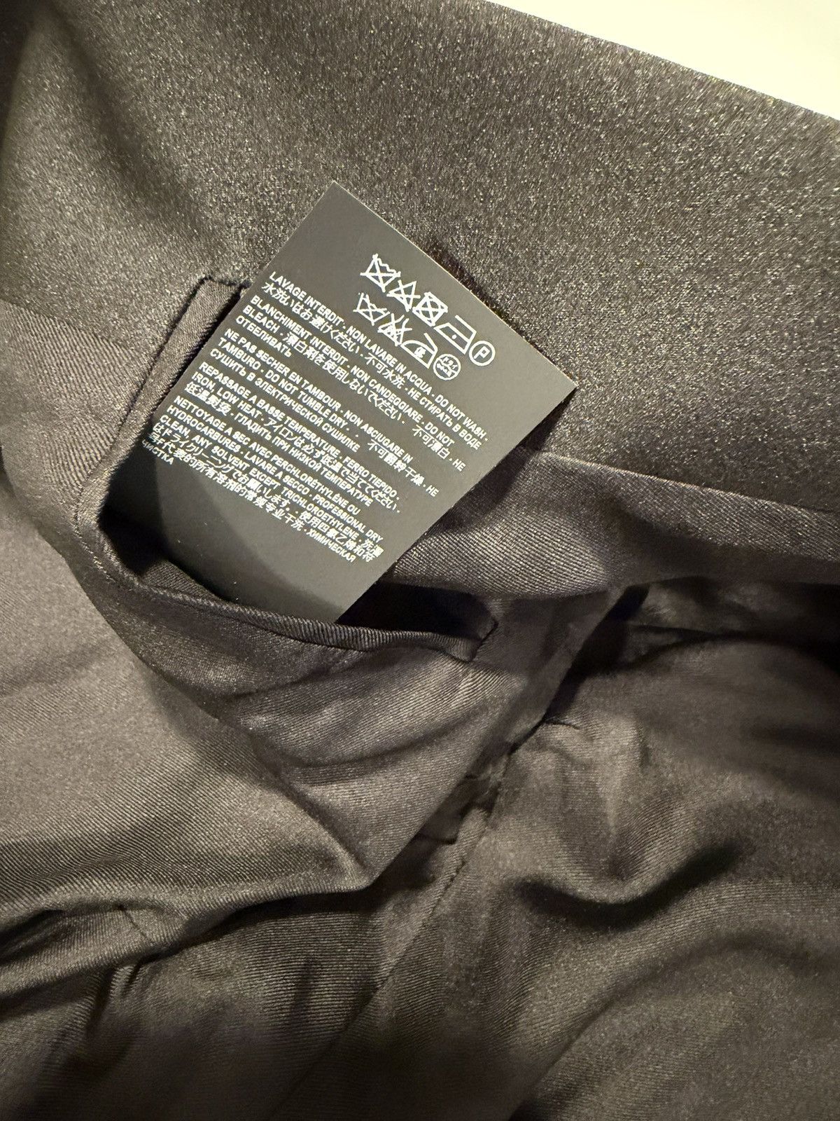 Saint Laurent Paris Saint laurent mens velvet blazer 50/40. $3860 Size US M / EU 48-50 / 2 - 9 Thumbnail
