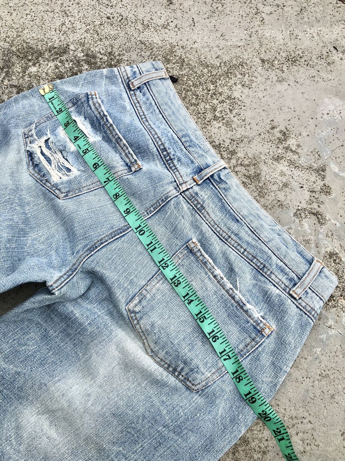 Hypebeast × If Six Was Nine RIPPED DISTRESSED JEANS Size 30" / US 8 / IT 44 - 7 Thumbnail