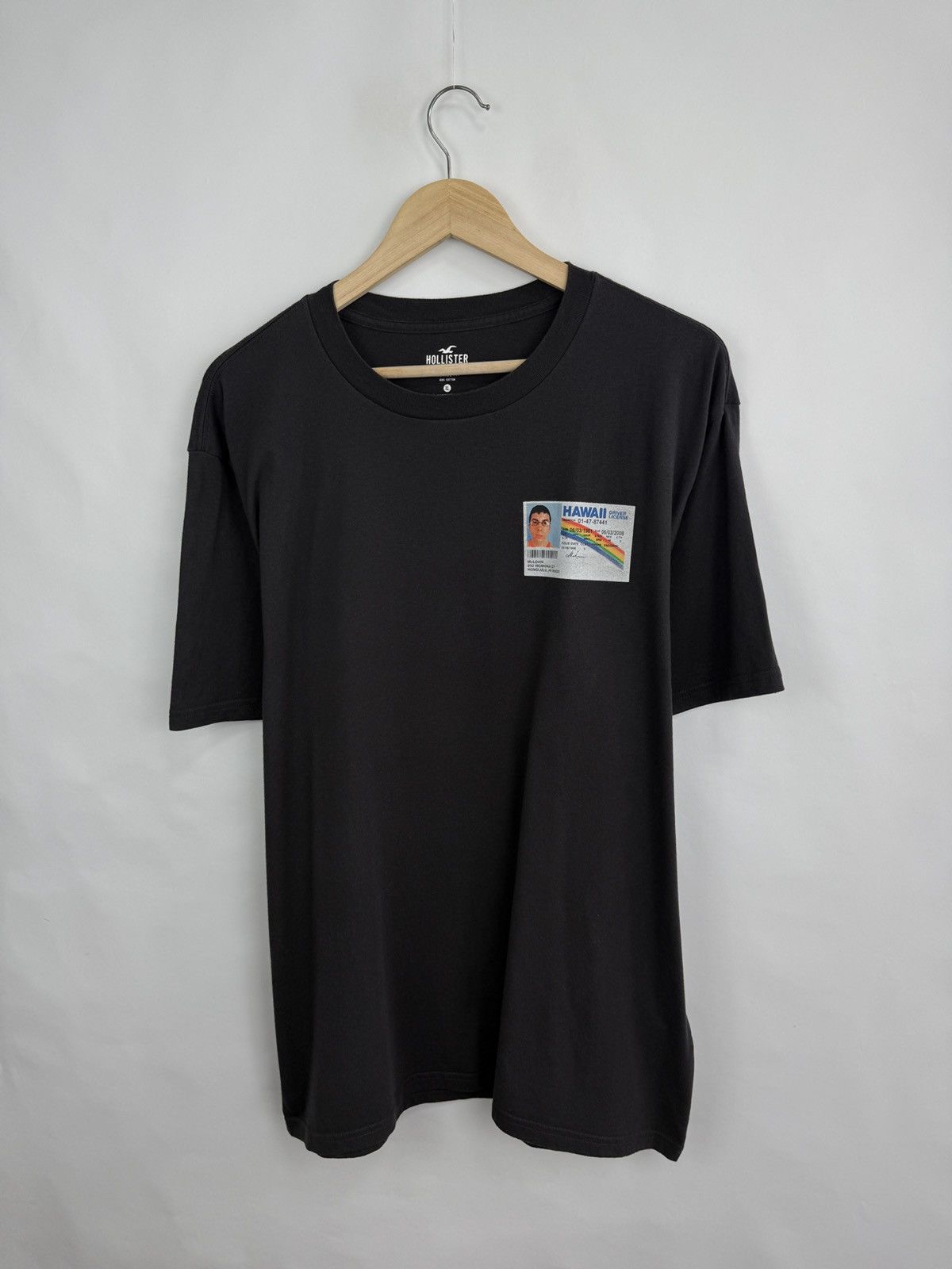 Hollister 🇺🇸 Hollister Superbad McLovin Movie T-Shirt Driver License Size US XL / EU 56 / 4 - 7 Thumbnail