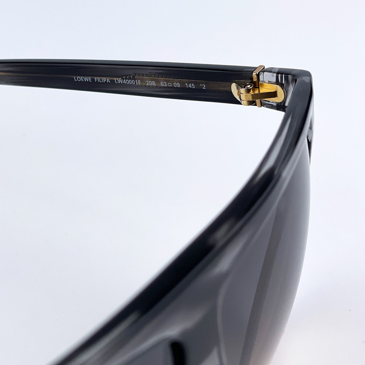 Loewe NEW Loewe LW40001F FILIPA 20B Shield Women Sunglasses Size ONE SIZE - 9 Thumbnail
