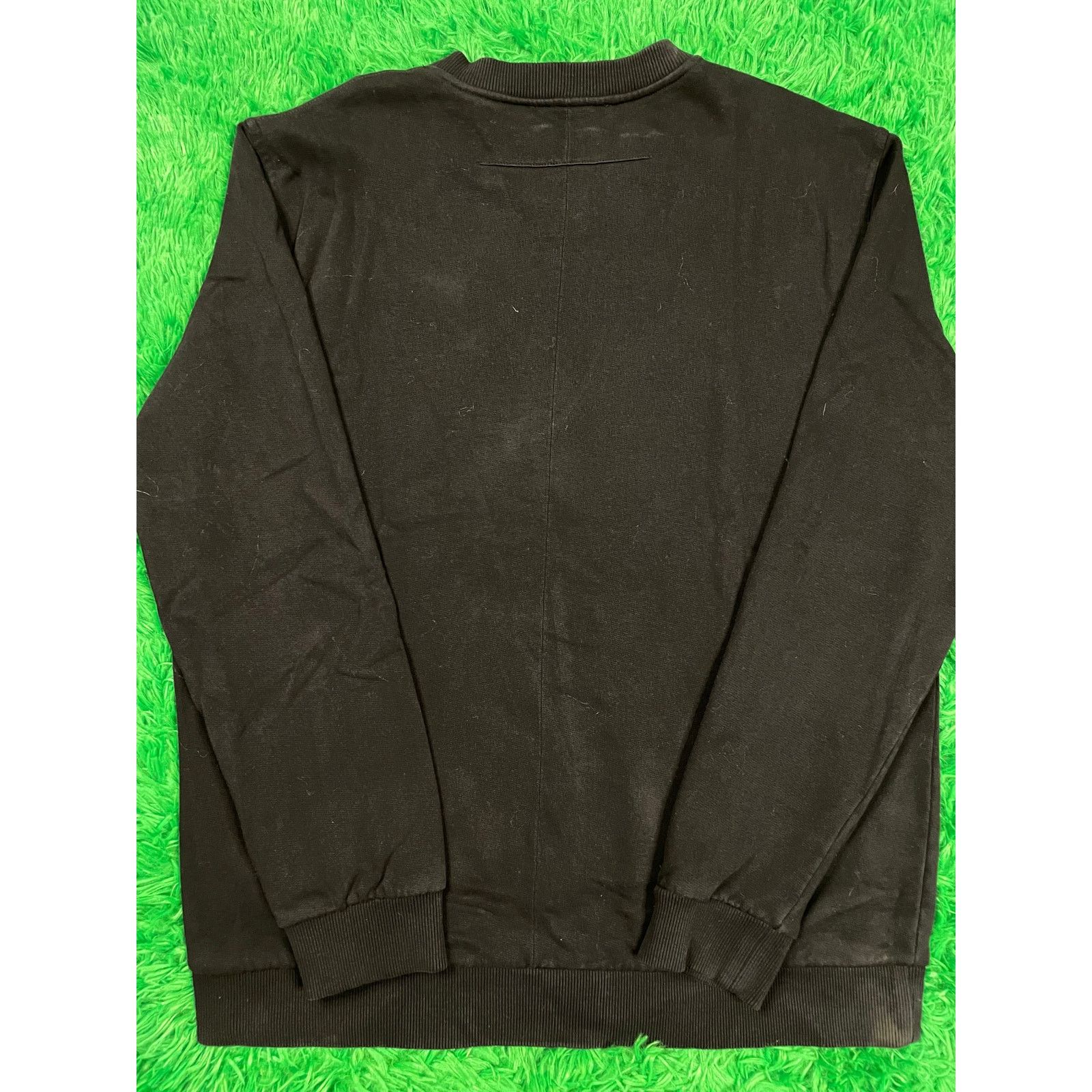 Givenchy Givenchy Shark Crewneck XL Used Size US XL / EU 56 / 4 - 2 Thumbnail