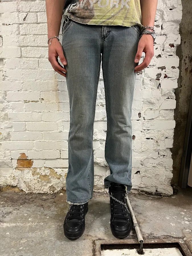 Vintage AW2003 Dolce & Gabbana Faded Light Blue Flared Jeans Size US 30 / EU 46 - 2 Thumbnail
