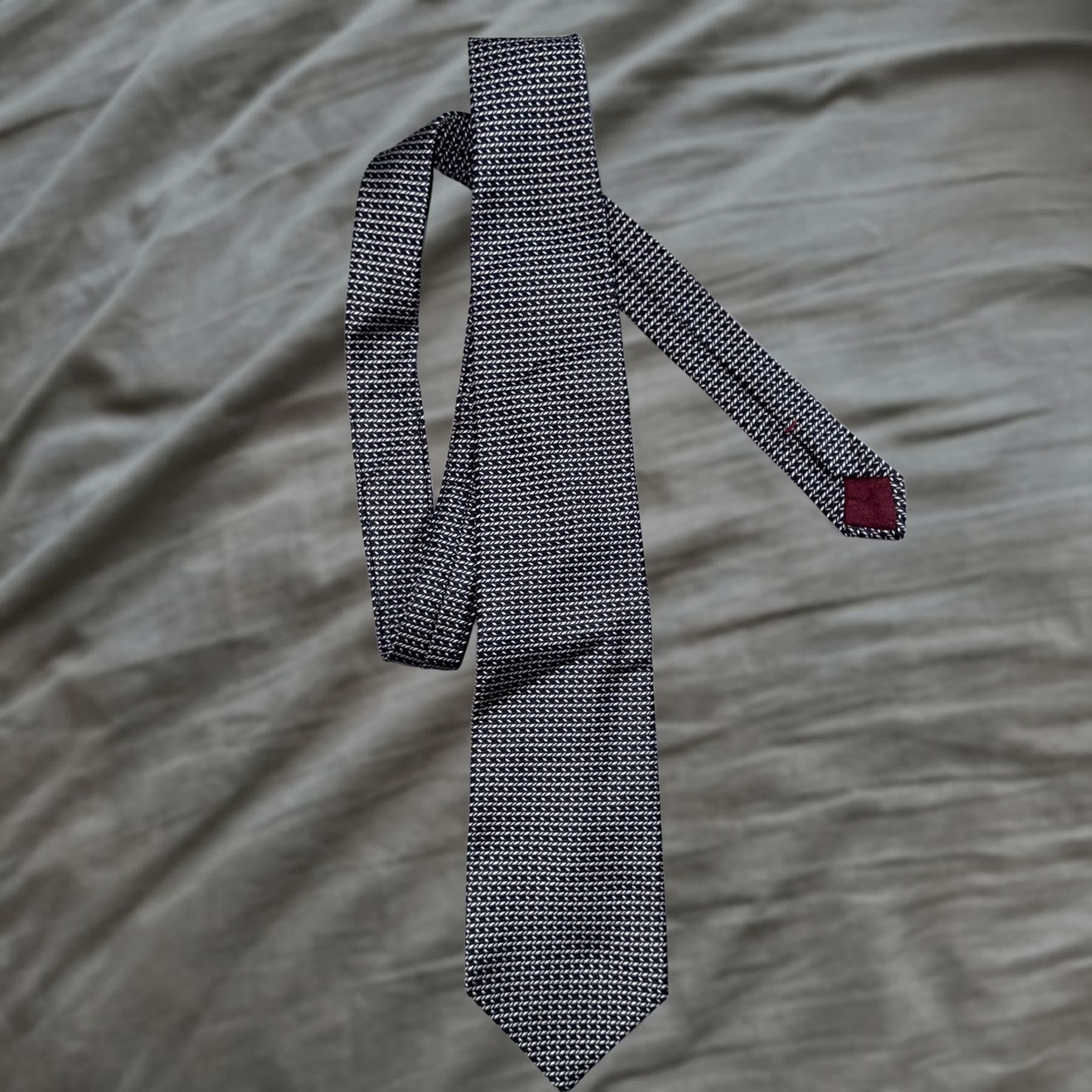 Sulka Sulka Tie Mens One Size Blue Silk Geometric Necktie Made In France Classic Woven Neckwear Size ONE SIZE - 1 Thumbnail
