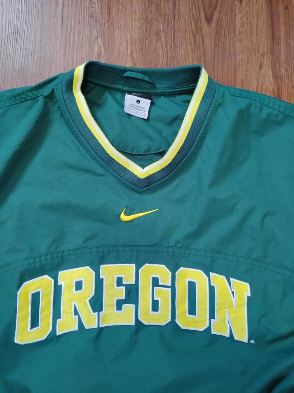 Nike Vintage Nike Mid Swoosh Oregon Ducks Windbreaker Jacket Size US L / EU 52-54 / 3 - 1 Thumbnail