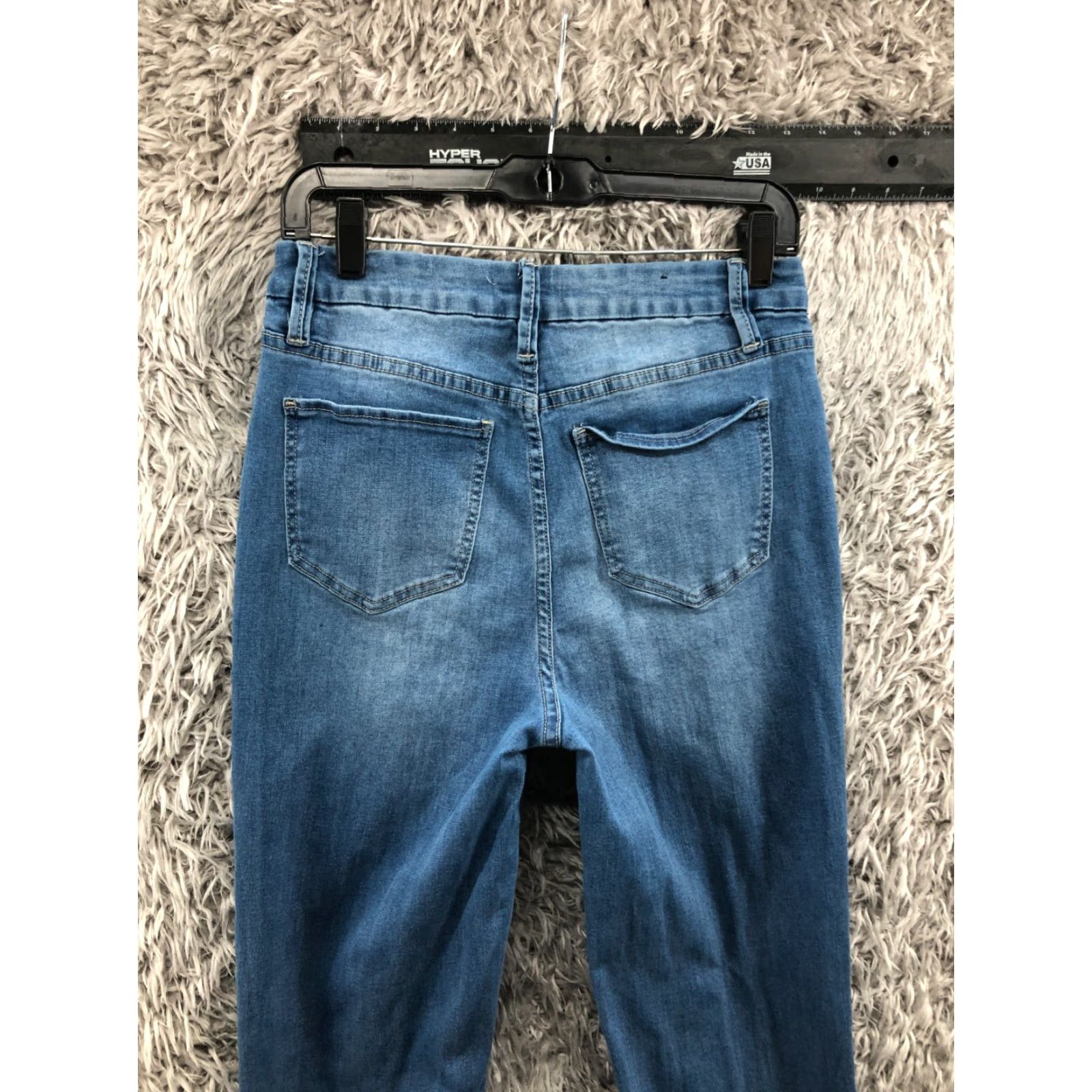 Forever 21 FOREVER 21 Jeans Flared Womens Medium Wash Blue 30 Regular 5-Pocket Denim Cotton Zip Button Belt Loops Inseam 31 Size 30" / US 8 / IT 44 - 6 Thumbnail