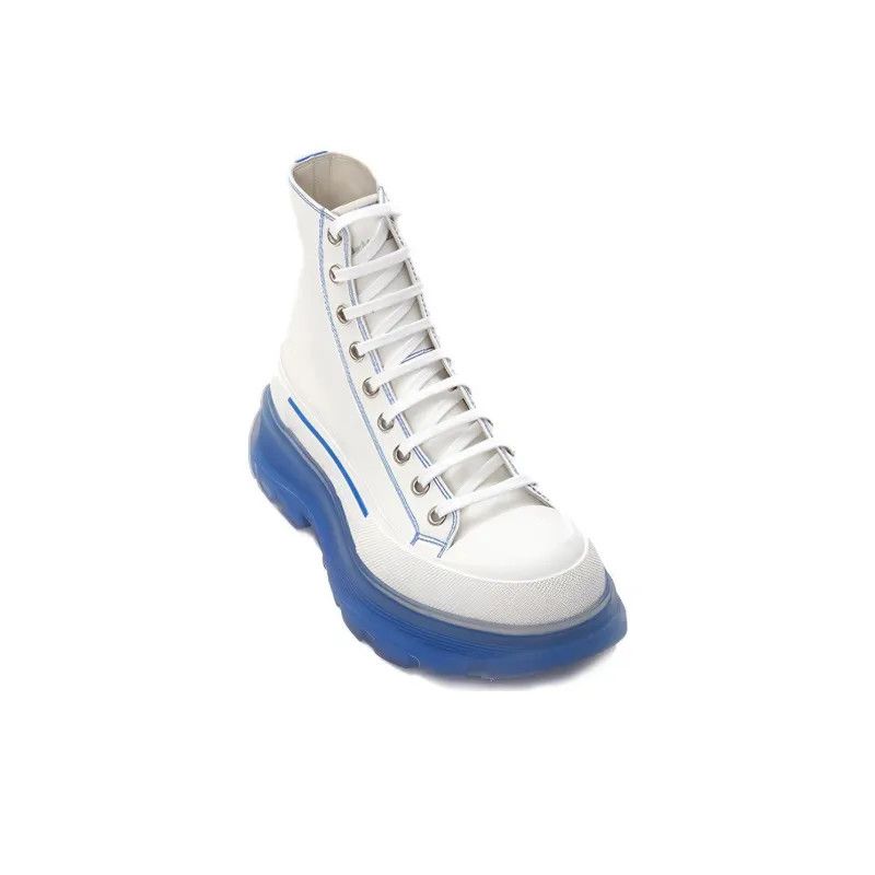 o1y0225 Ankle Boots in White
