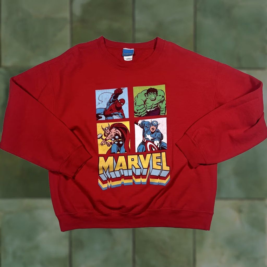 Vintage VINTAGE Marvel Sweatshirt Mens Large Red Crewneck Spider Man Hulk Thor Captain America Size US L / EU 52-54 / 3 - 1 Thumbnail