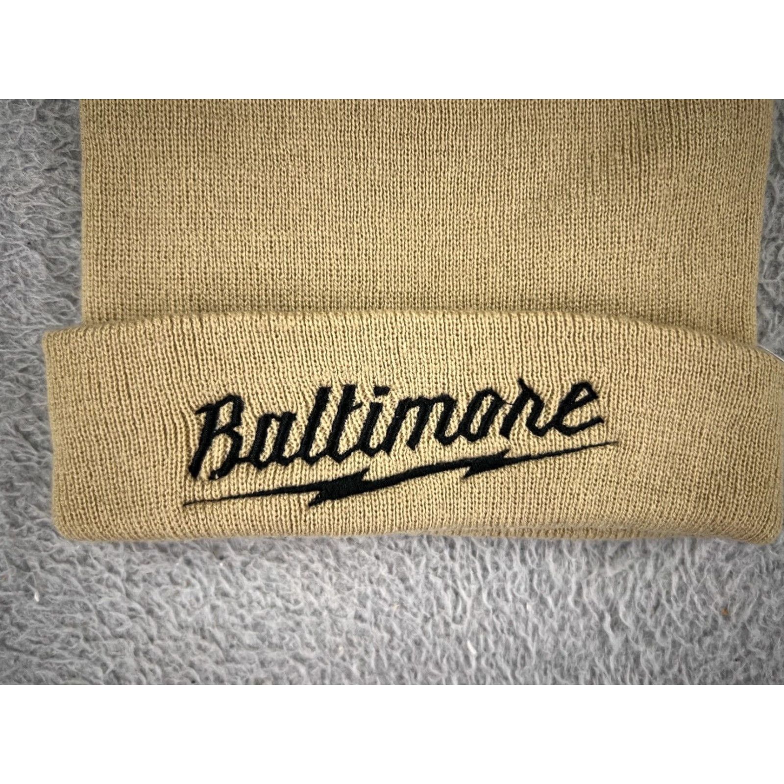 Vintage Baltimore Beanie Hat Adult One Size Beige Black 100% Acrylic Embroidered Beanie Logo Ski Casual Mens Size ONE SIZE - 2 Thumbnail