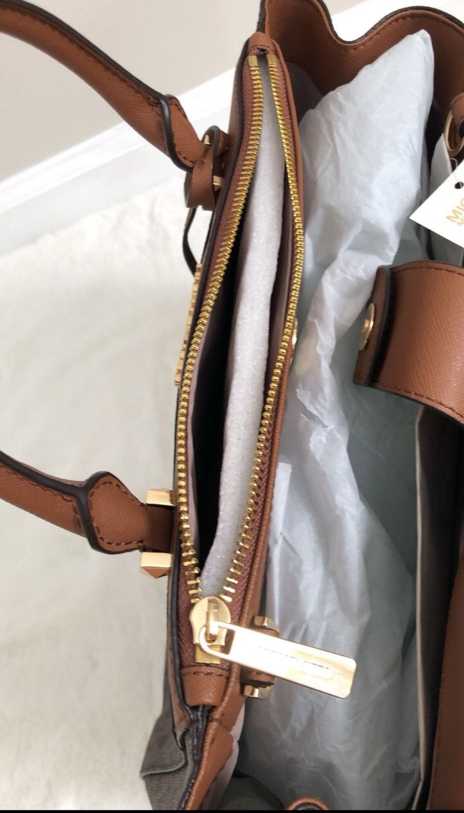 Michael Kors Michael Kors Gibson Satchel Bag Size ONE SIZE - 8 Thumbnail