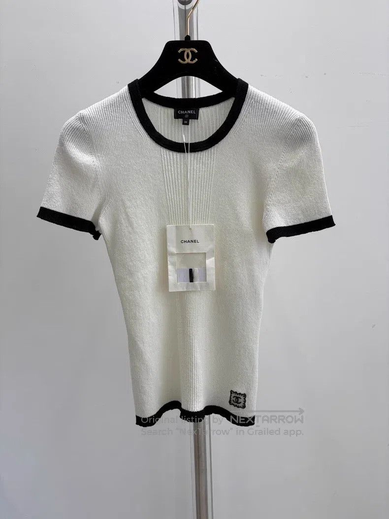 Chanel Chanel Black and white knitted short sleeves Size XS / US 0-2 / IT 36-38 - 1 Thumbnail