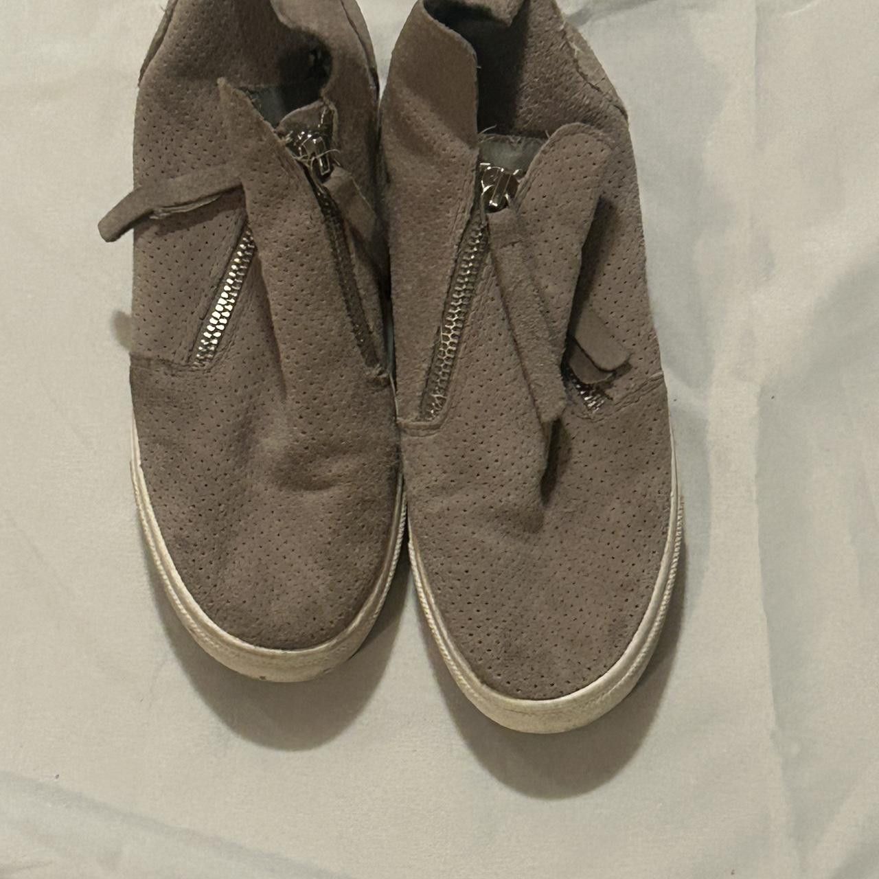 Steve Madden Steve Madden Gray Suede Zip Wedge Sneakers Size US 6 / IT 36 - 1 Thumbnail
