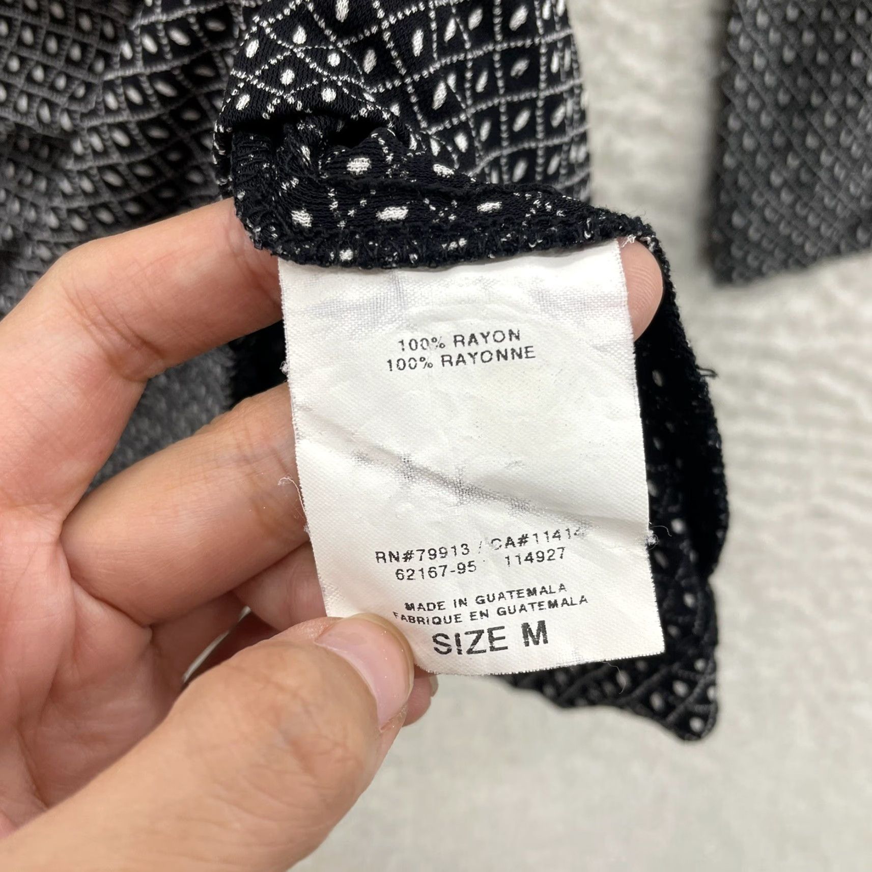 Vintage Mimi Maternity Top Shirt Maternity Black V-Neck 3/4 Sleeve Stretch Twist Pattern Womens M Size M / US 6-8 / IT 42-44 - 6 Thumbnail