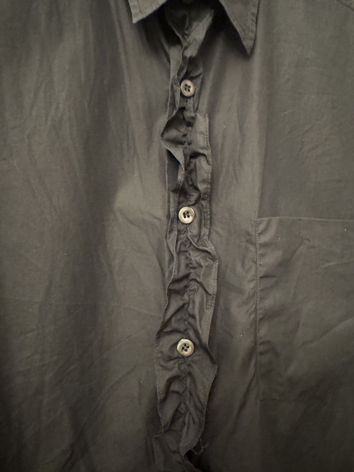 Prada Prada ruffled shirt size 39 M 15 1/2 Size US M / EU 48-50 / 2 - 2 Thumbnail