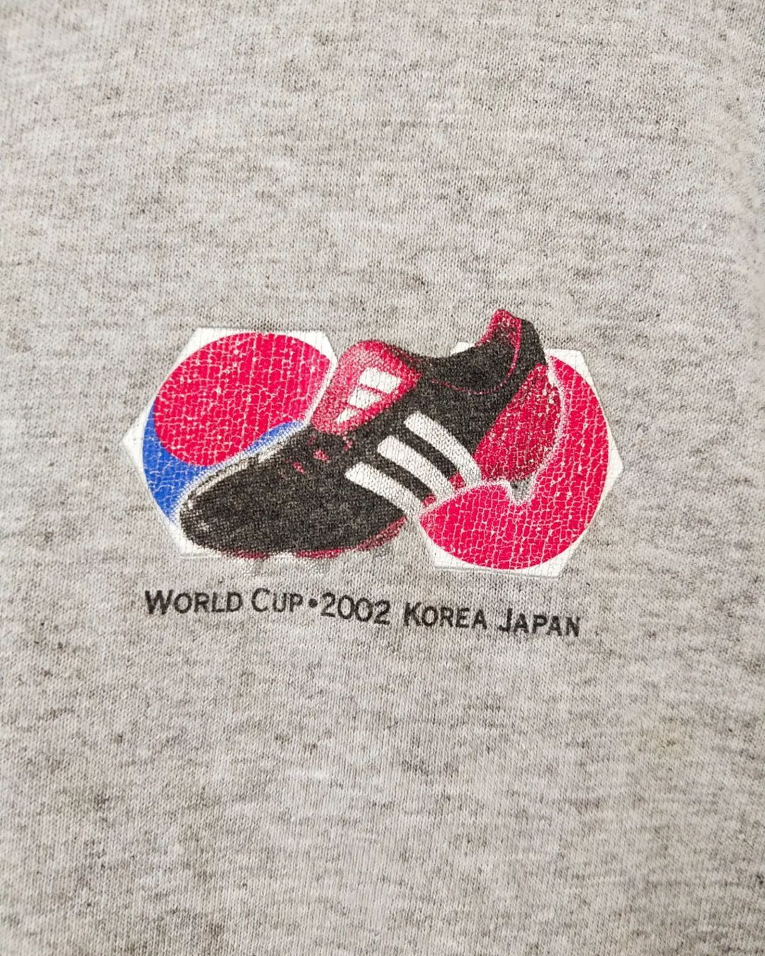 Adidas Vintage Adidas FIFA World Cup 2002 Shoes Art Tees Size US L / EU 52-54 / 3 - 5 Thumbnail