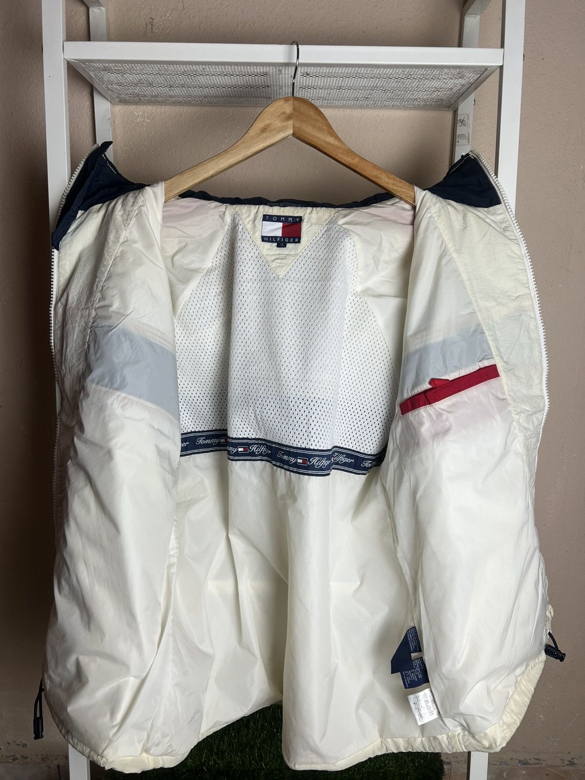 Tommy Hilfiger Vintage Tommy Hilfiger Vintage Sailing Gear Anorak Size US M / EU 48-50 / 2 - 14 Thumbnail