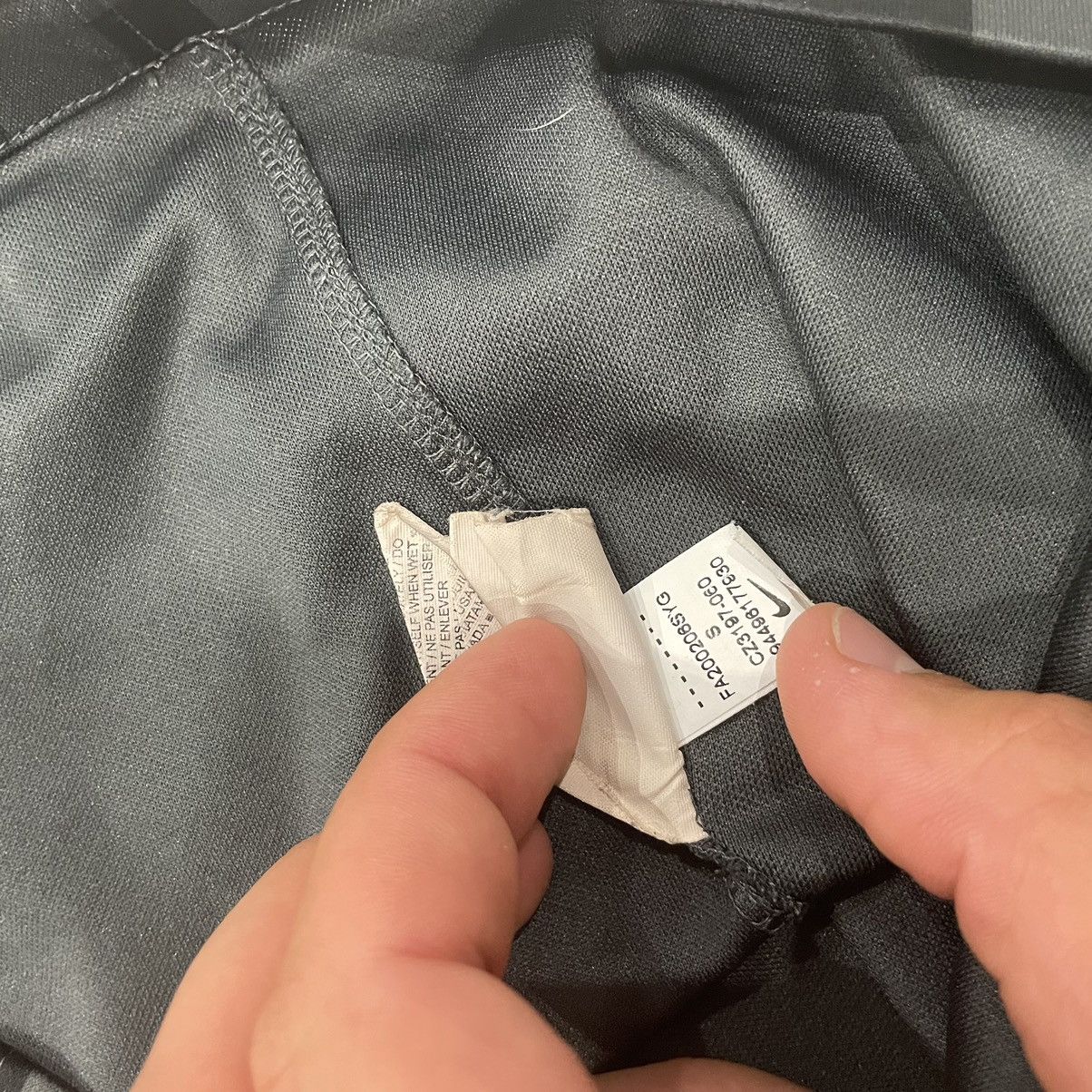 Other THIAGO Liverpool FIFA 2019 shirt jersey te respect Chartered Size US S / EU 44-46 / 1 - 6 Thumbnail